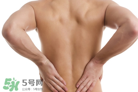 骨質(zhì)疏松會(huì)出現(xiàn)背痛嗎？骨質(zhì)疏松會(huì)引起后背疼嗎？