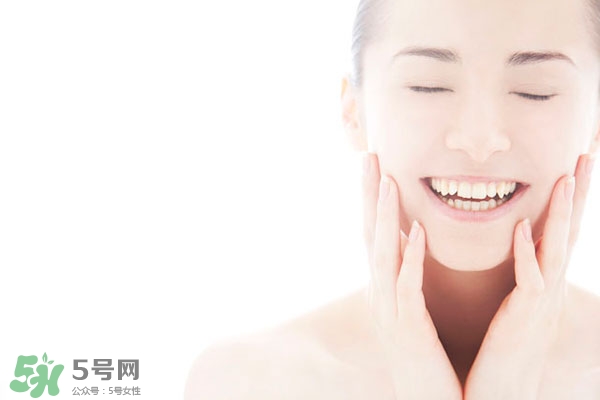 方物面霜適合什么年齡?方物海藻平衡保濕面霜適合膚質(zhì) 方物面霜適合什么年齡?方物海藻平衡保濕面霜適合膚質(zhì)