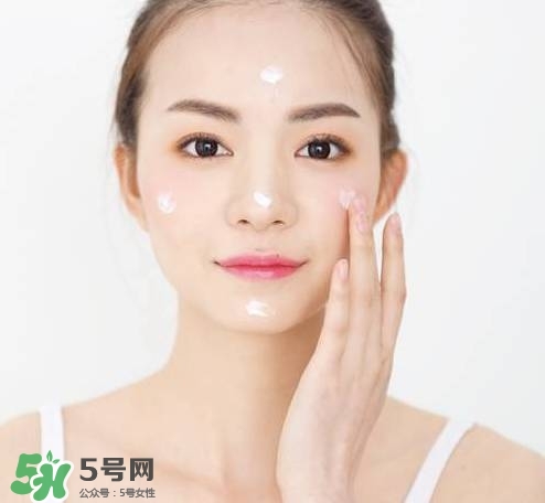 妝前乳和隔離霜的區(qū)別？妝前乳隔離霜有什么不一樣？