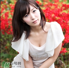 精華乳要洗掉嗎？精華乳要不要洗？