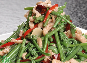 蕨菜不能和什么一起吃？蕨菜和什么不能一起吃？