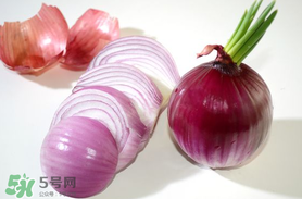 洋蔥中間黃了可以吃嗎？洋蔥里面發(fā)黃能吃嗎？