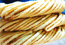 馓子是哪里的特產(chǎn)？馓子是哪個(gè)民族的小吃？