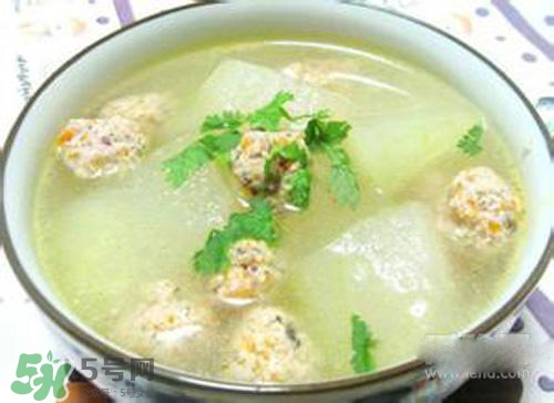 冬瓜要去皮嗎？冬瓜皮能吃嗎？