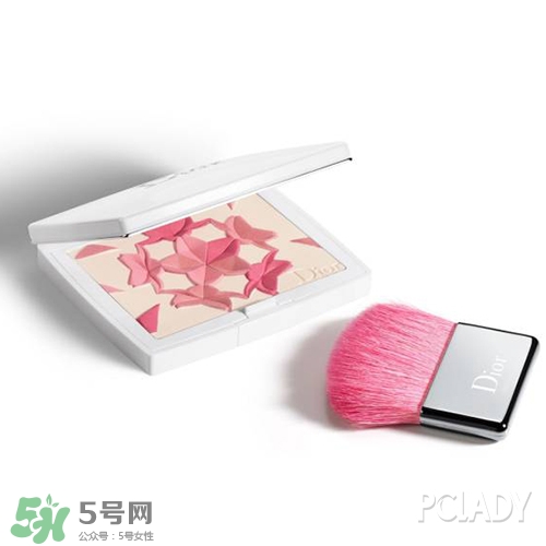 迪奧2017櫻花花瓣腮紅多少錢？2017dior櫻花腮紅專柜價格
