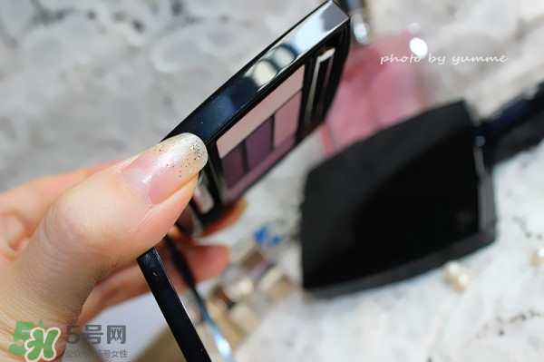 蘭蔻五色眼影怎么畫？蘭蔻眼影的畫法步驟圖