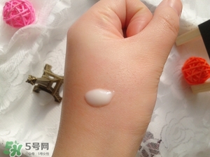 嬌蘭帝皇蜂姿眼霜怎么用？嬌蘭帝皇蜂姿眼霜使用方法