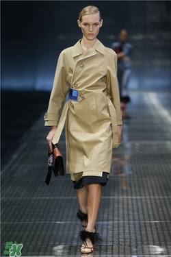 2017米蘭時(shí)裝周prada春夏系列 2017米蘭時(shí)裝周prada新品搭配 2017米蘭時(shí)裝周prada春夏系列 2017米蘭時(shí)裝周prada新品搭配