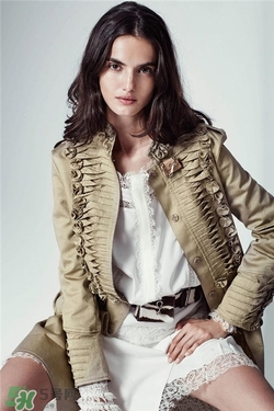 春天穿什么顏色衣服好看？春季流行穿什么顏色衣服？