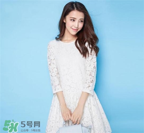 春天可以穿裙子嗎？春天穿裙子怎么搭配？