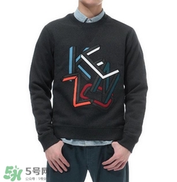 男士衛(wèi)衣里面穿什么？男士衛(wèi)衣怎么搭配好看？