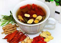 春天能喝黃芪水嗎？春天喝黃芪水好嗎？