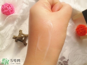 嬌蘭帝皇蜂姿眼霜怎么用？嬌蘭帝皇蜂姿眼霜使用方法