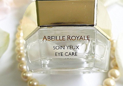 嬌蘭帝皇蜂姿眼霜怎么用？嬌蘭帝皇蜂姿眼霜使用方法