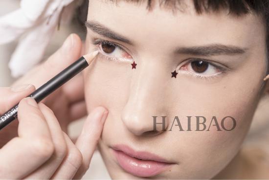 迪奧星星眼妝容怎么化？迪奧星星眼妝容畫法