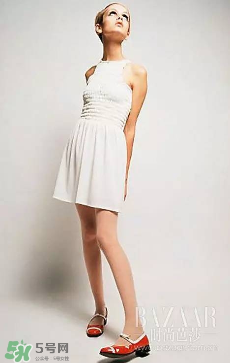 瑪麗珍鞋可以穿襪子嗎？瑪麗珍鞋襪子怎么搭配？