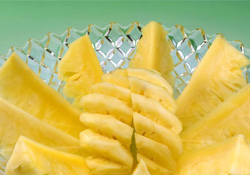 口腔潰瘍能吃菠蘿嗎？吃菠蘿會(huì)導(dǎo)致口腔潰瘍嗎？