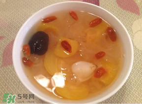 枇杷可以煮水喝嗎？枇杷煮水的功效與作用