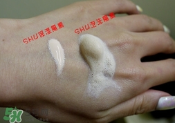 植村秀和阿瑪尼哪個(gè)好？植村秀和阿瑪尼粉底液對(duì)比