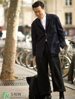 條紋西裝怎么搭配？條紋西服怎么搭配好看？