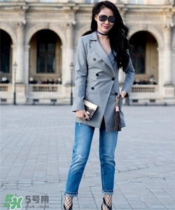 灰色西裝怎么搭配？灰色西服怎么搭配好看？