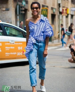 條紋襯衫配什么褲子？條紋襯衣搭配什么褲子好看？