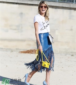 春天穿流蘇裙怎么搭配？春天流蘇裙怎么搭配好看？