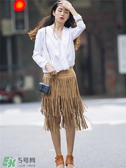 春天穿流蘇裙怎么搭配？春天流蘇裙怎么搭配好看？