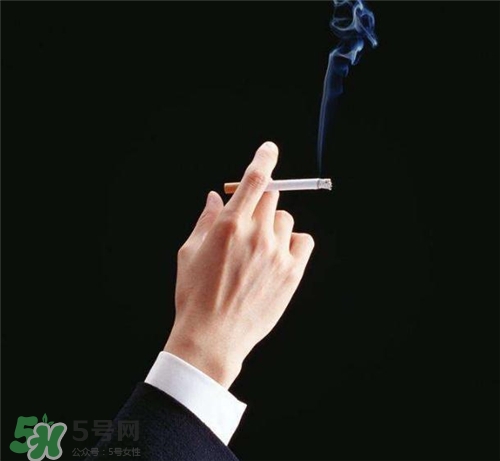 衣服上有煙味怎么去除？衣服上有煙味怎么辦？