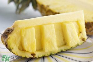 枇杷和菠蘿能一起吃嗎？菠蘿和枇杷一起吃會中毒嗎？