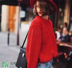 紅色衣服配什么顏色褲子？紅色衣服配什么褲子好看？