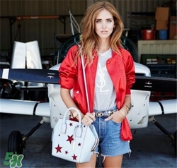 紅色衣服怎么搭配？紅色衣服怎么搭配好看？