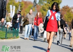 紅色衣服怎么搭配？紅色衣服怎么搭配好看？