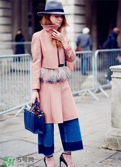 粉色衣服怎么搭配？粉色衣服怎么搭配好看？