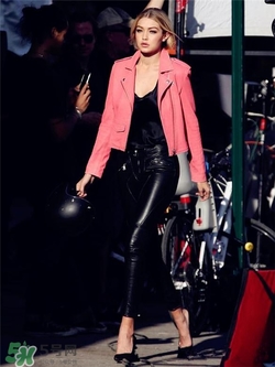 粉色衣服怎么搭配？粉色衣服怎么搭配好看？