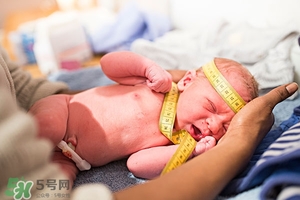 如何清潔寶寶肚臍 寶寶臍帶的護(hù)理方法