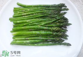 蘆筍能放多久？蘆筍放久了還能吃嗎？