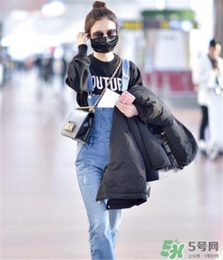 背帶褲搭配什么外套？背帶褲搭配什么外套好看？