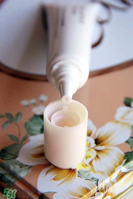 植村秀眼線筆怎么轉？植村秀如膠似漆眼線筆轉不出來