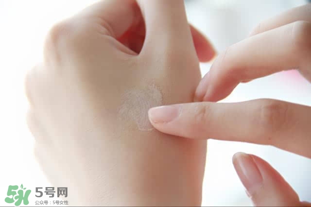 植村秀眼線筆怎么轉？植村秀如膠似漆眼線筆轉不出來