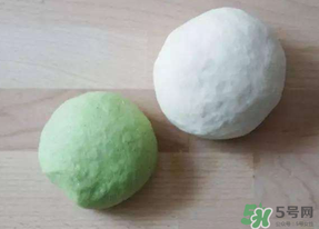 菠菜汁和面怎么取汁？菠菜汁和面的做法