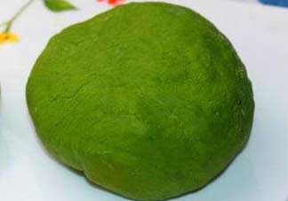 菠菜汁和面怎么取汁？菠菜汁和面的做法