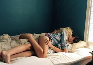 第一次如何舌吻？舌吻的技巧和方法