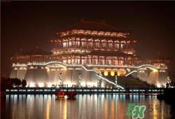 4月份去西安穿什么？四月份去西安穿什么衣服？