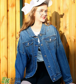 4月份去九寨溝穿什么？四月份去九寨溝穿什么衣服？