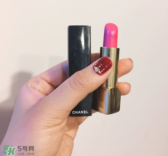 香奈兒口紅怎么打開(kāi)?香奈兒口紅打不開(kāi)怎么辦?