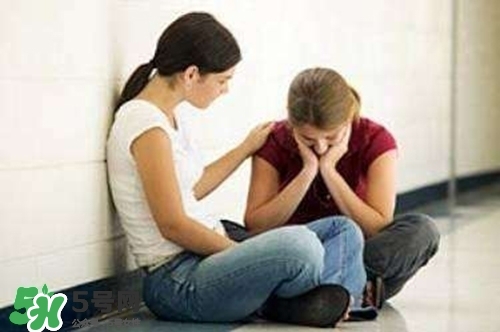 抑郁癥有哪些癥狀？哪些人易患抑郁癥？