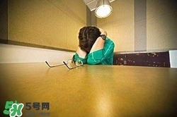 抑郁癥有哪些癥狀？哪些人易患抑郁癥？