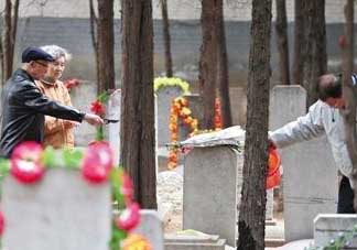 春分可以掃新墓嗎？新墓掃墓有什么講究？
