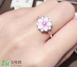潘多拉2017新品桃花系列在哪里買？pandora桃花系列國內(nèi)有賣嗎？